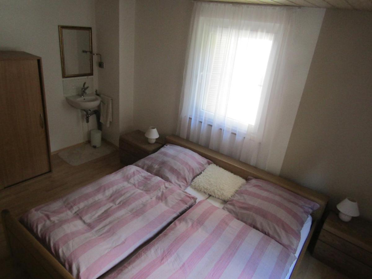 Ferienwohnung Liesel Хорнберг Екстериор снимка